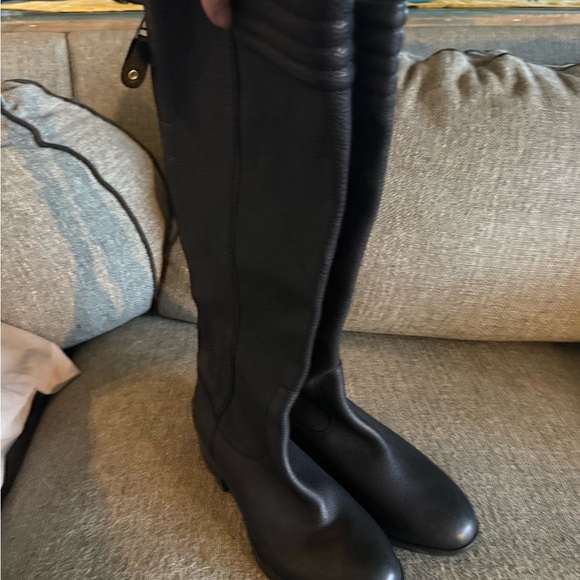 Sorel Black Over the Knee Boots Sleek Design - Picture 2 of 4